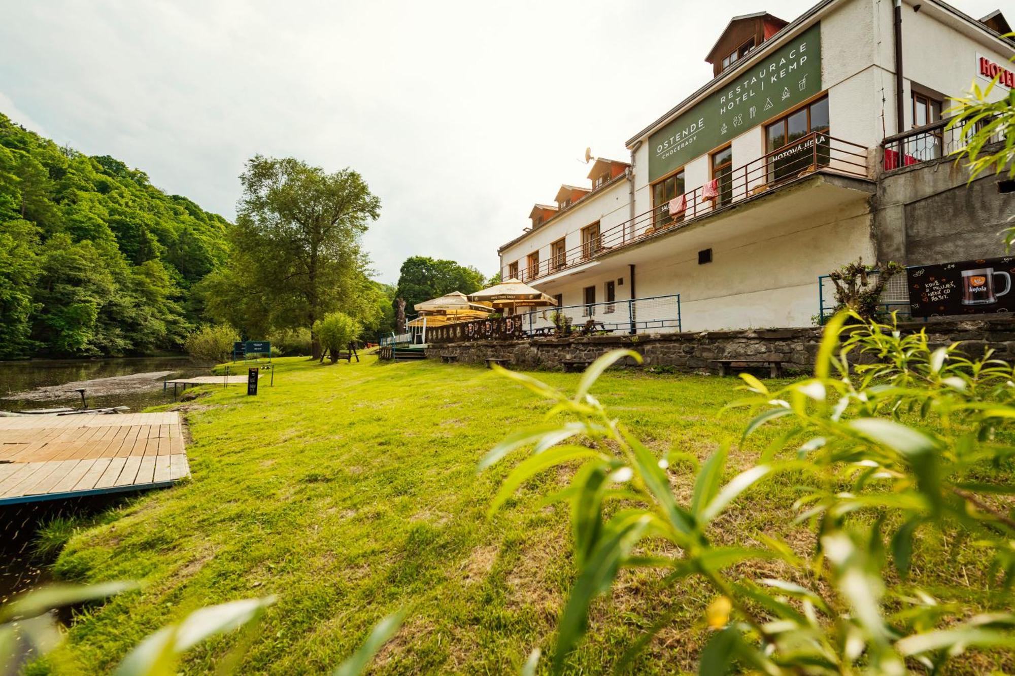Hotel Ostende Chocerady Dış mekan fotoğraf