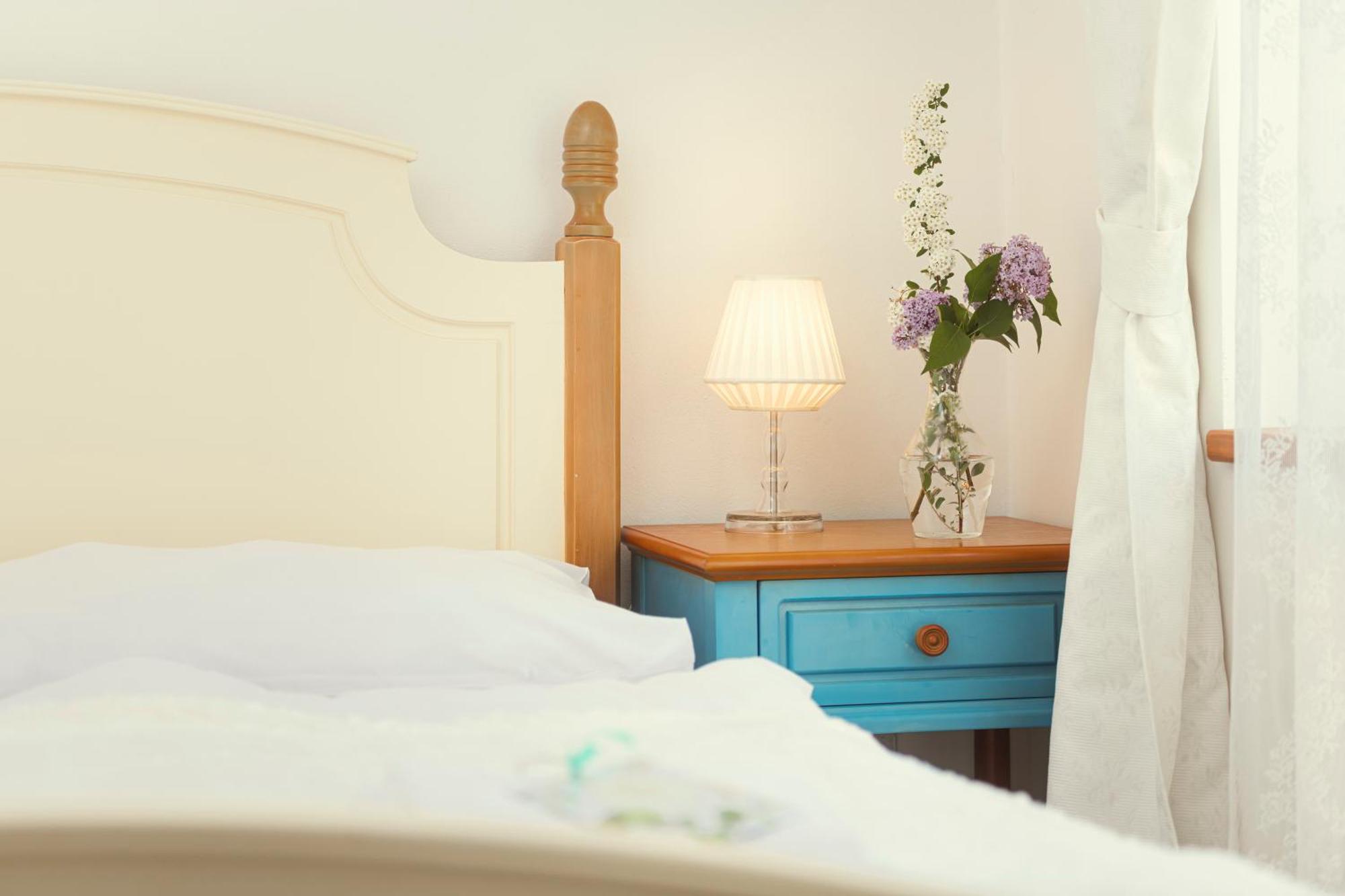 Hotel Ostende Chocerady Dış mekan fotoğraf