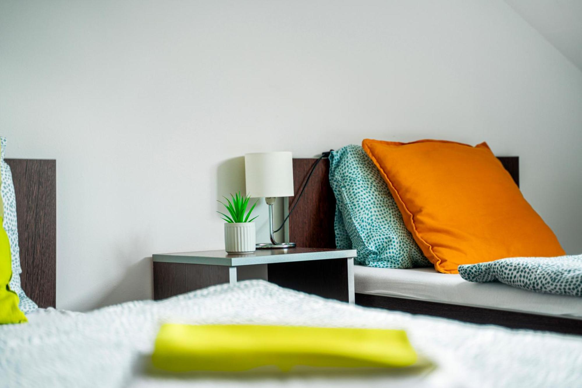 Hotel Ostende Chocerady Dış mekan fotoğraf