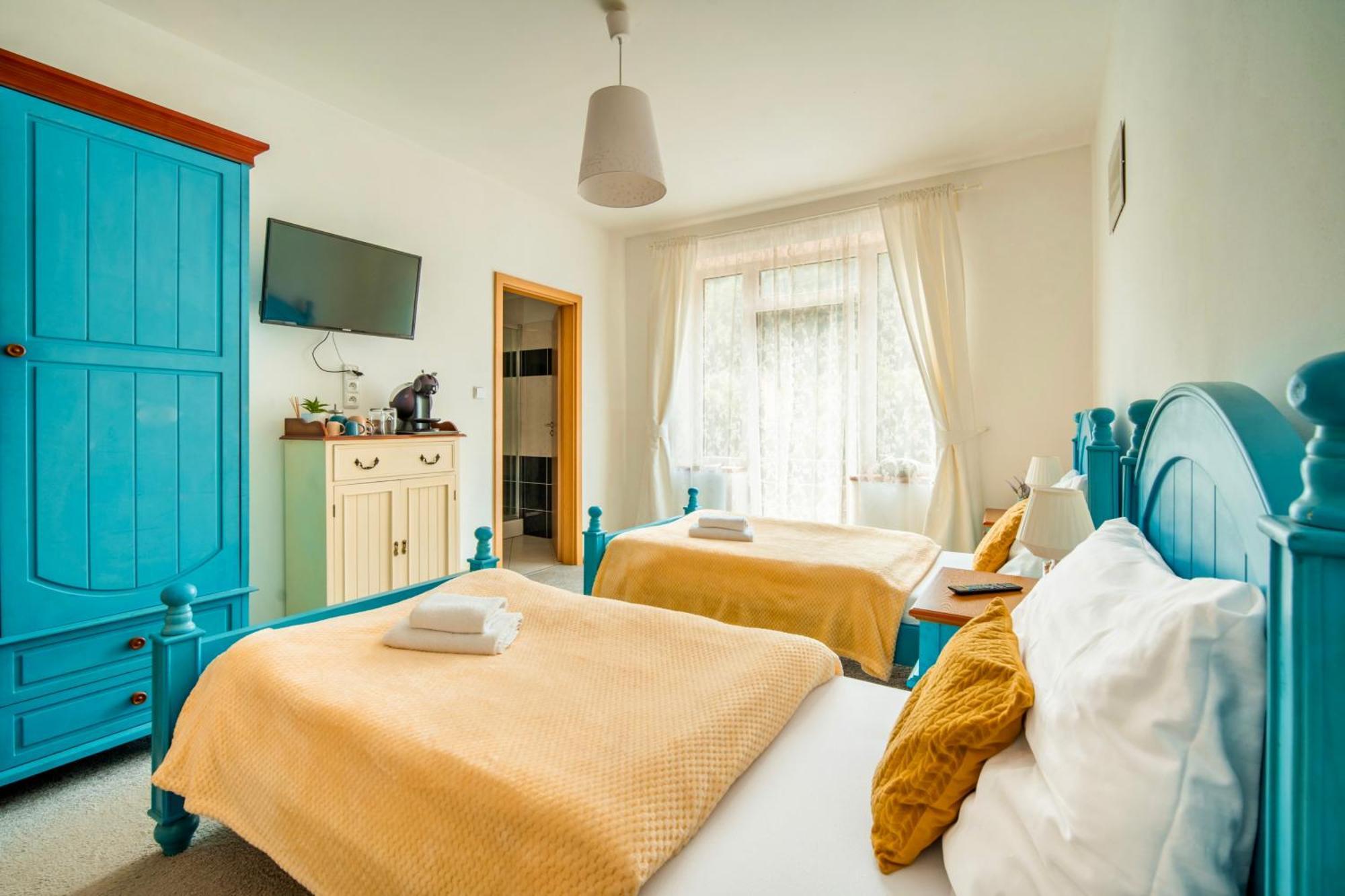 Hotel Ostende Chocerady Dış mekan fotoğraf